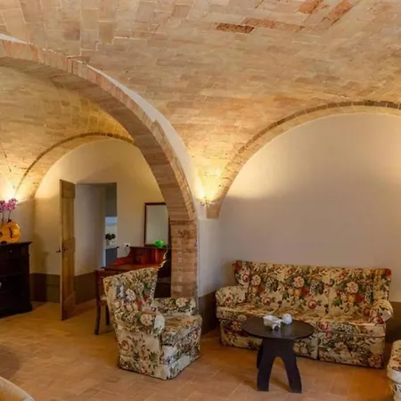 Podere La Piscina Restart * San Casciano dei Bagni